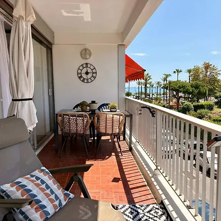 Apartman Les Reflets D Azur Et Les Pieds Dans L'eau Antibes